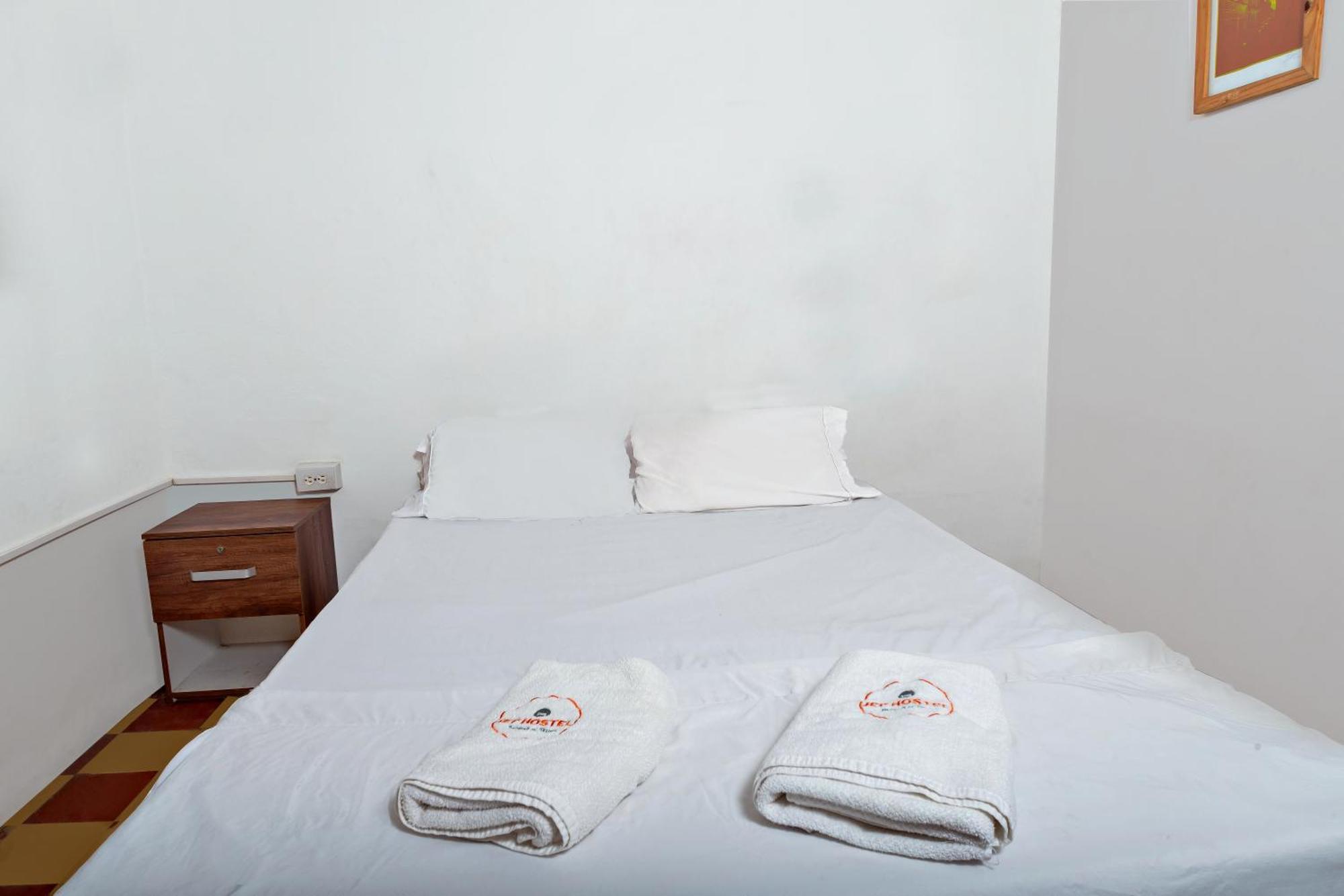 Jep Hostel Medellin Ngoại thất bức ảnh